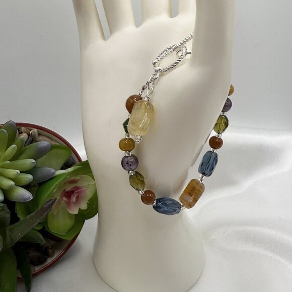 REIMAGINED Agate Glass Bead Toggle Bracelet 7.5 Inch - Picture 5 of 8